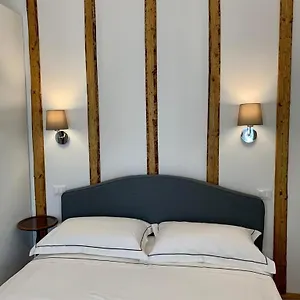 Bed & Breakfast Relais Torre Dei Torti - Luxury, Cava Manara